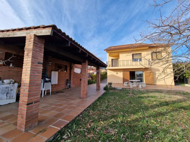 Chalet en venta en Cànoves, Vallès Oriental