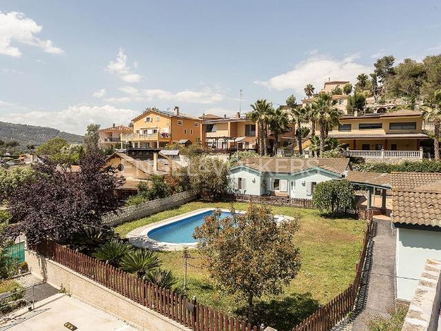 Villa en venta en Canyelles