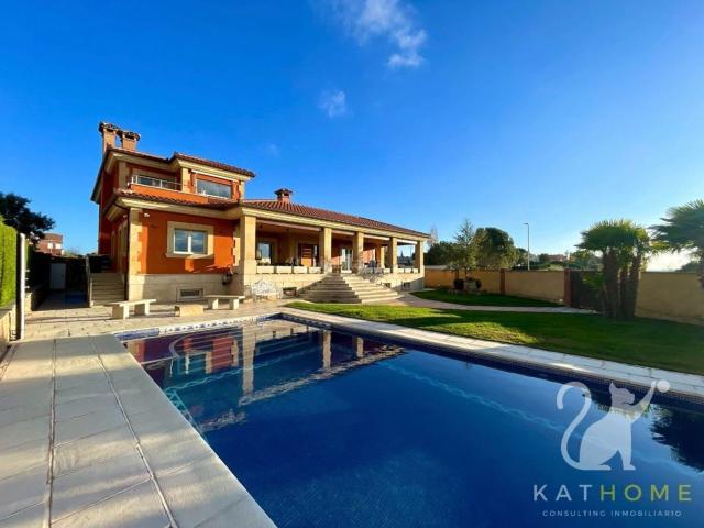 Chalet en venta en Carbajosa De La Sagrada, Castilla y León