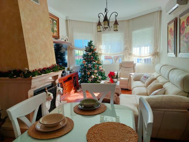 Chalet en venta en La Carlota, Andalucía