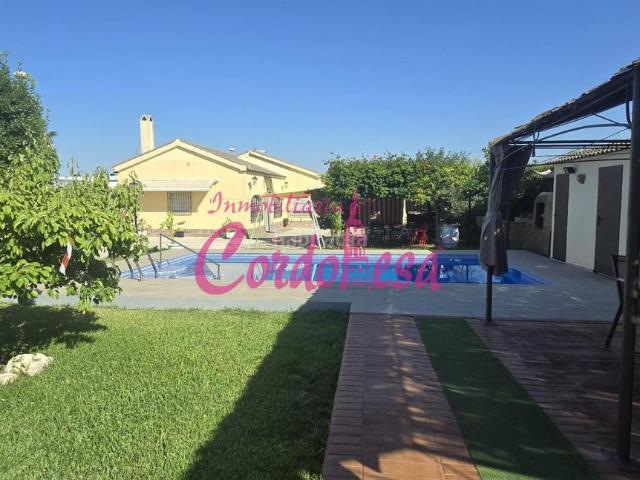 Chalet en venta en La Carlota, Andalucía