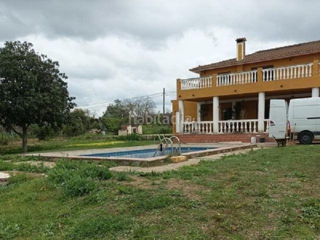 Chalet en venta en Carmona, Andalucía