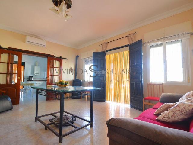 Chalet en venta en Carmona, Andalucía