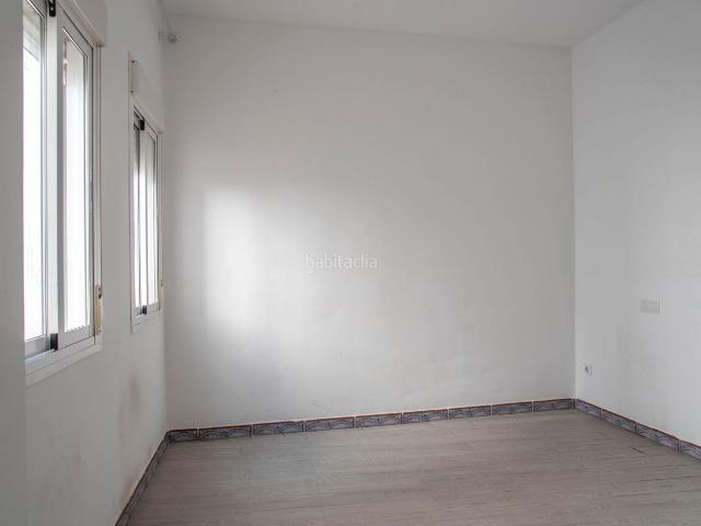 Villa en venta en Carmona