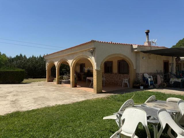 Chalet en venta en Carmona, Andalucía