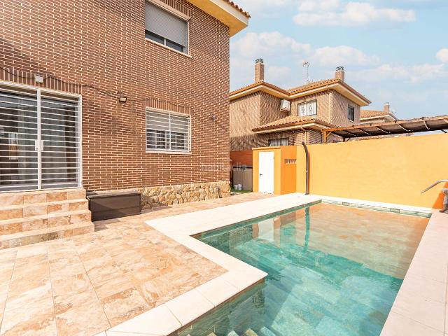 Villa en venta en Carranque