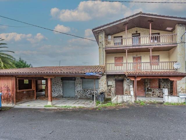 Chalet en venta en Larrabetzu, Guipúzcoa