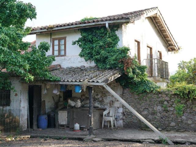 Chalet en venta en Santiago de Cartes, Cartes