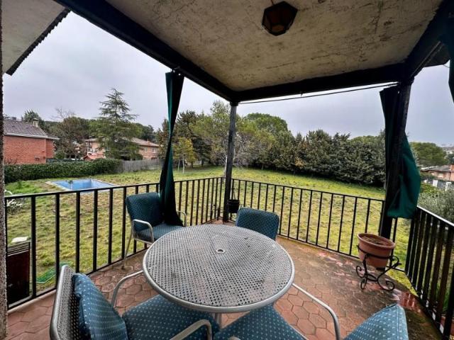 Chalet en venta en El Coto, El Casar