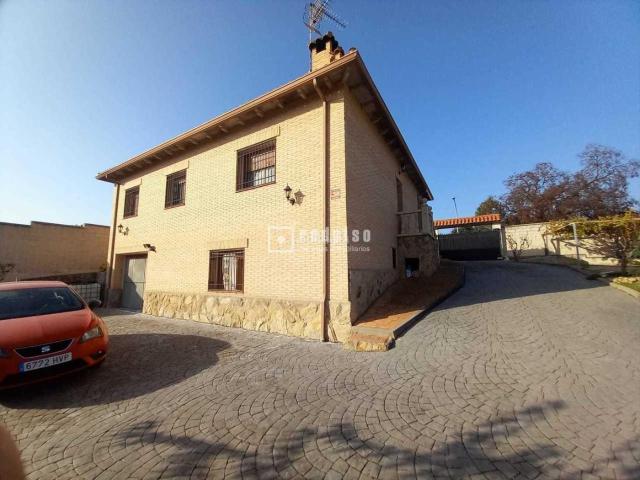 Villa en venta en El Casar De Escalona