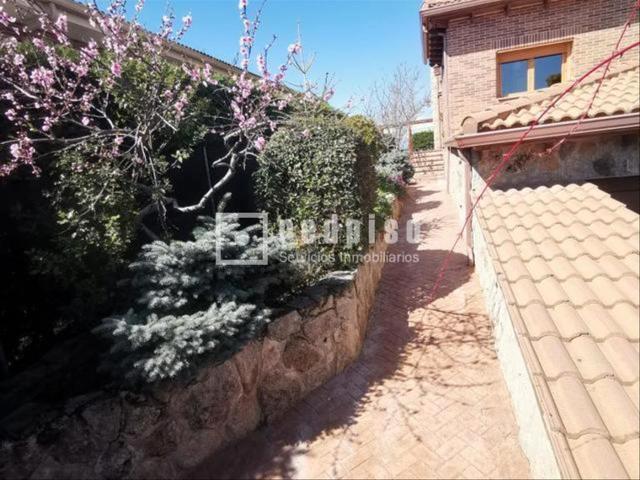 Villa en venta en El Casar