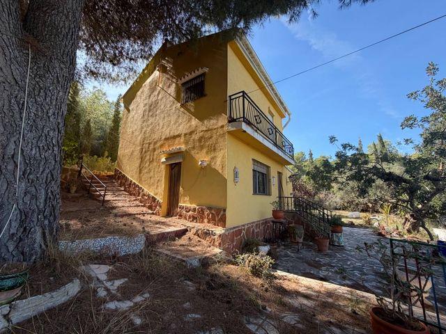 Chalet en venta en Casinos, València / Valencia