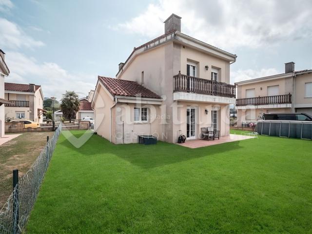 Chalet en venta en Castañeda, Cantabria