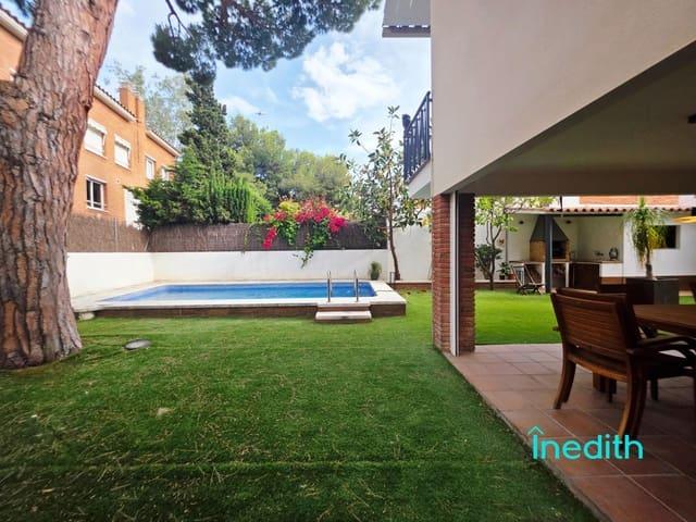 Villa en venta en Castelldefels, Centre