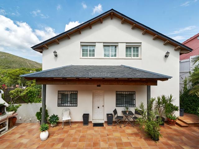 Chalet en venta en Montmar, Castelldefels