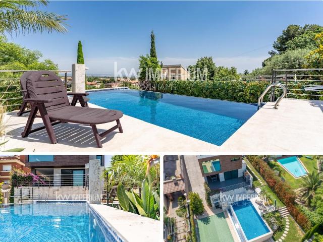 Villa en venta en Castellvell Del Camp