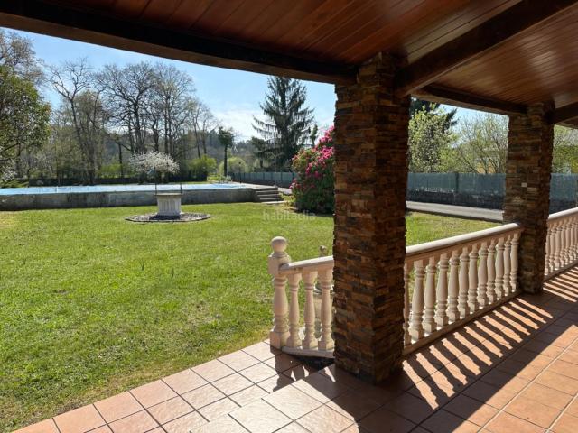 Villa en venta en Castro De Rei, As Samesugueiras