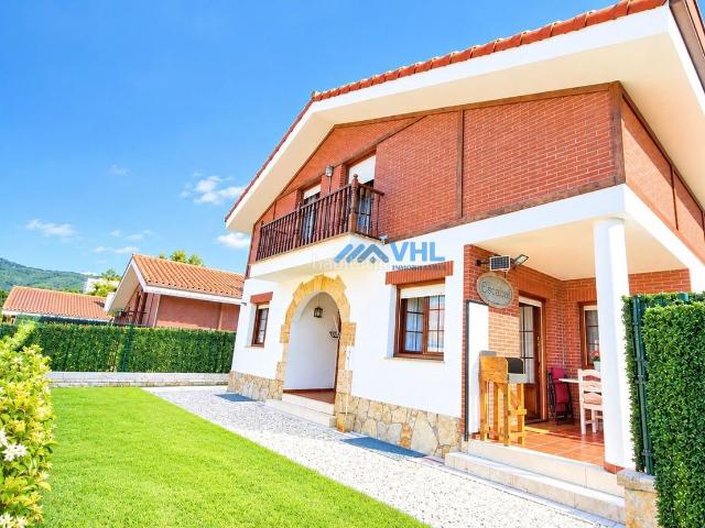 Chalet en venta en Casco Histórico, Castro-urdiales