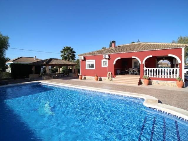 Chalet en venta en Catral, Valencia