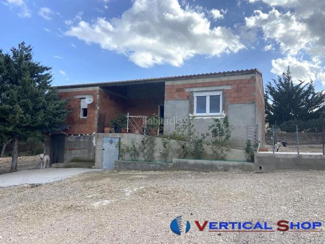 Chalet en venta en Caudete, Castilla-La Mancha