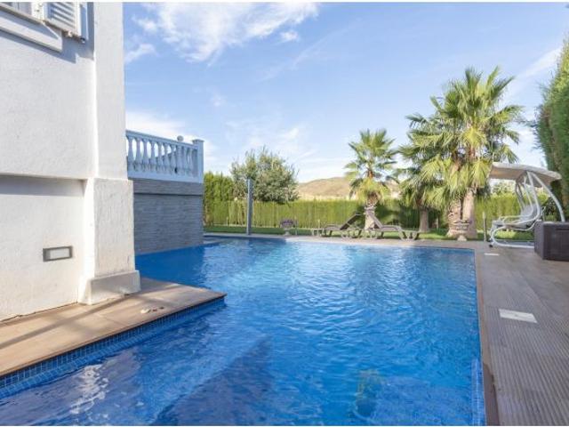 Casa en venta en Vista Blanca, Cenes de la Vega