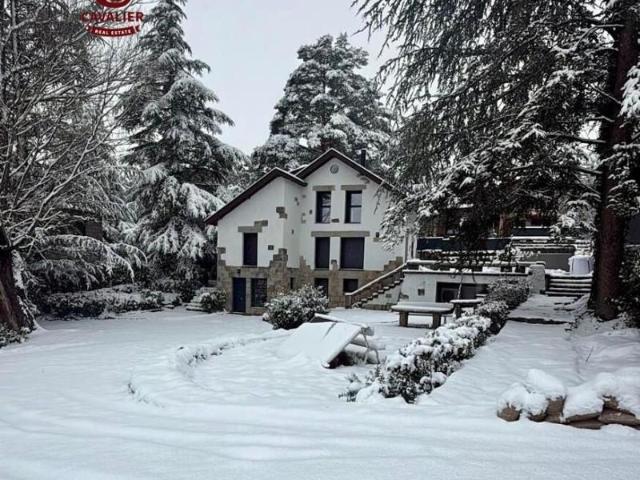 Chalet en venta en Cercedilla, Madrid