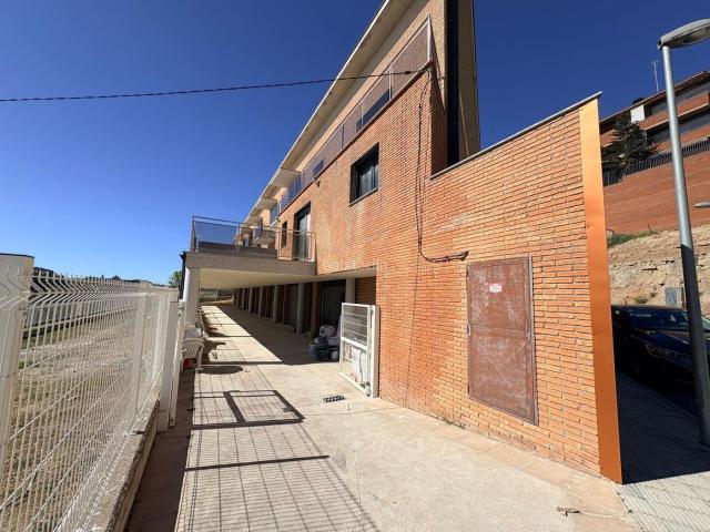 Chalet en venta en Cervera, Segarra