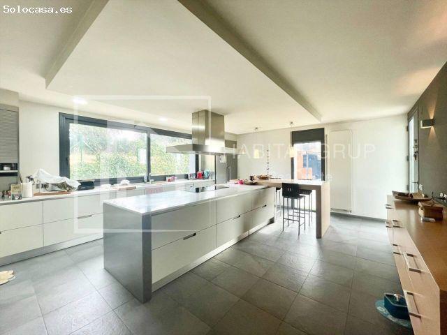 Casa en venta en Cervià De Ter