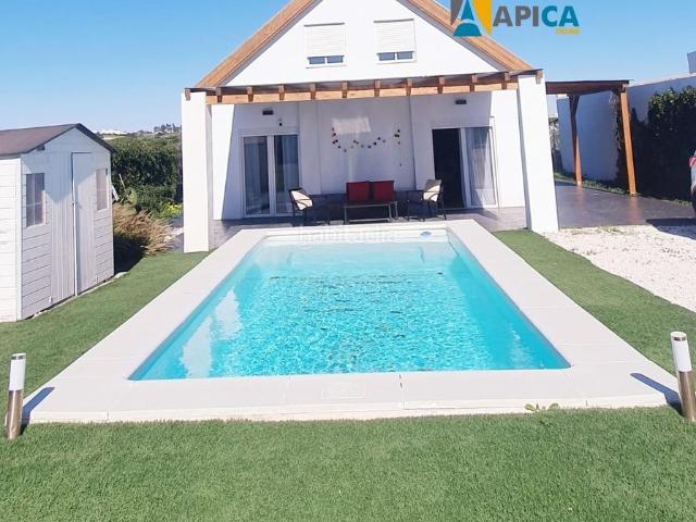 Chalet en venta en Chiclana de la Frontera, Cádiz