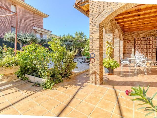 Chalet en venta en El Mapa, Chiloeches