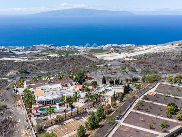 Chalet en venta en Guía de Isora, Canarias
