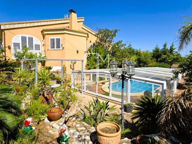 Chalet en venta en La Hoya de Buñol, Valencia
