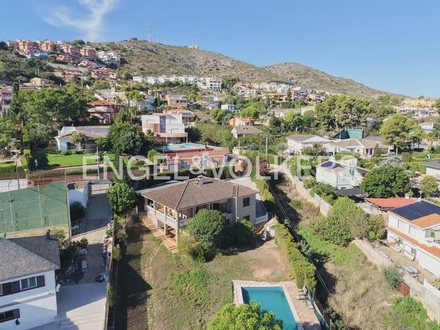 Chalet en venta en Chiva, València / Valencia