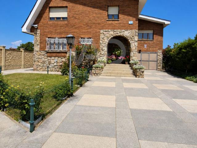Chalet en venta en Chozas De Abajo, Castilla y León