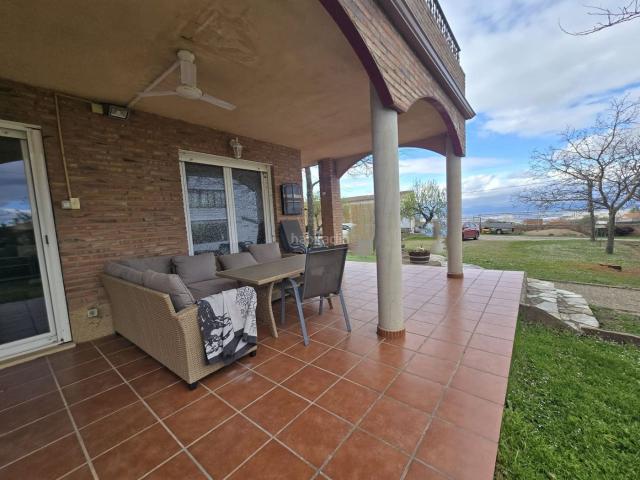 Chalet en venta en Clavijo, La Rioja