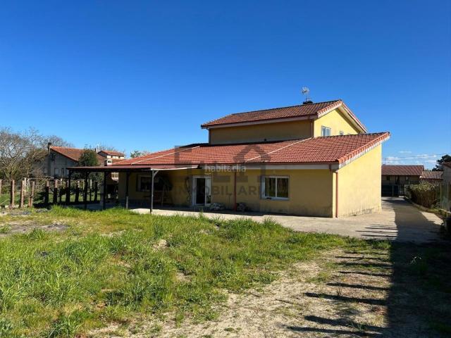 Chalet en venta en Coles, Ourense