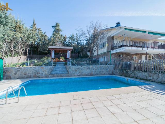 Chalet en venta en Colmenarejo, Madrid