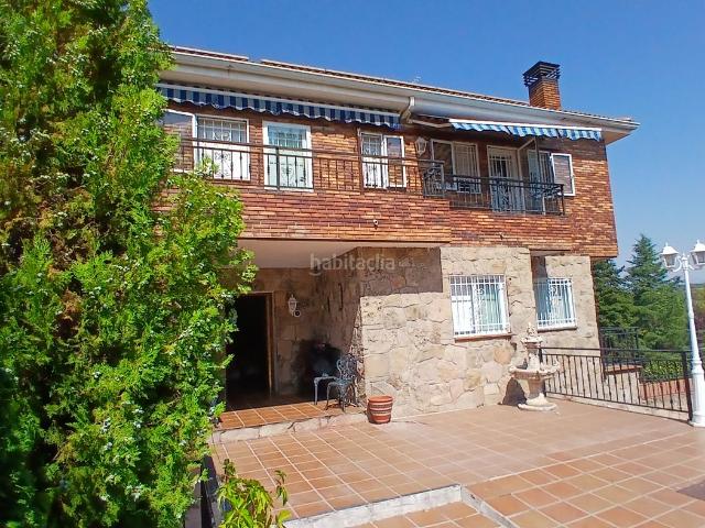 Chalet en venta en Colmenarejo, Madrid