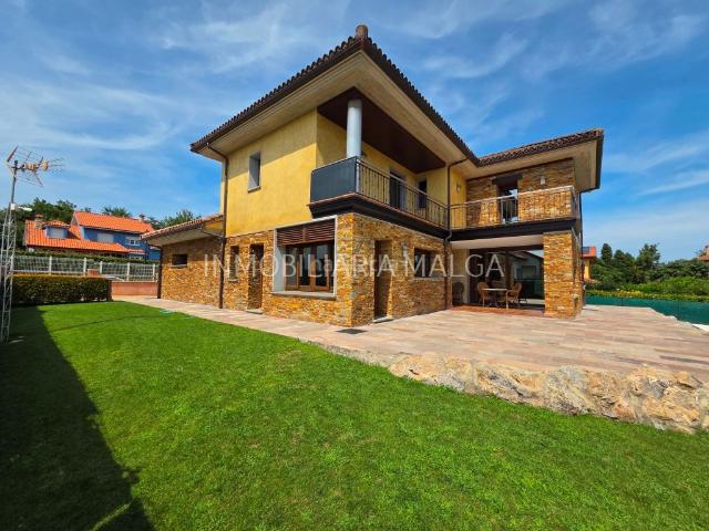Chalet en venta en El Ferreru, Colunga