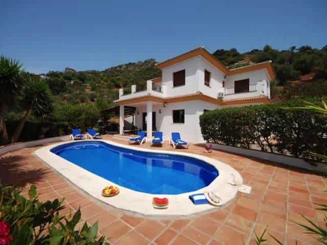 Chalet en venta en Barriada los Ventorros, La Axarquía