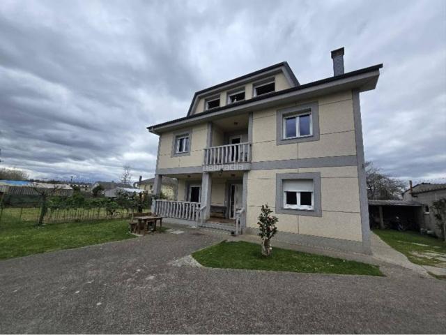 Chalet en venta en O Corgo, Lugo
