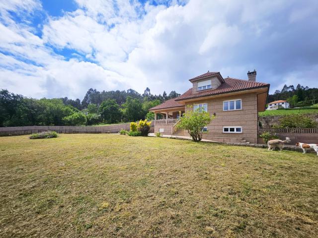 Chalet en venta en Bergantiños, Galicia