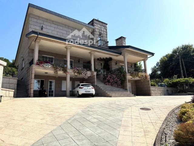 Chalet en venta en O Ribeiro, Galicia