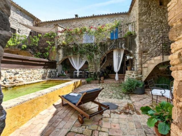 Chalet en venta en Pla de l'Estany, Catalunya