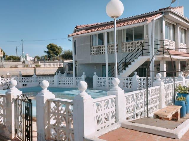 Villa en venta en Crevillent