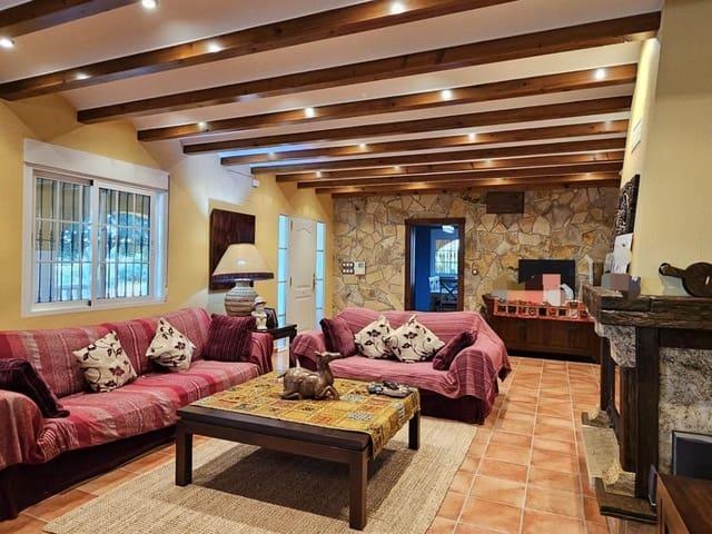 Chalet en venta en Crevillent, Valencia