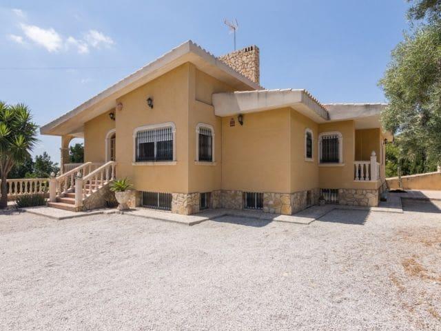 Villa en venta en Crevillent