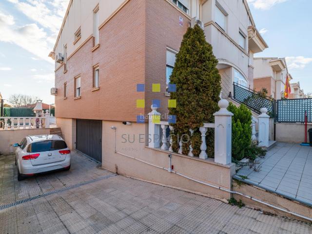 Villa en venta en Cubas De La Sagra, Urbanización Las Moreras