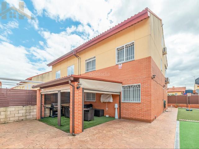 Villa en venta en Cubas De La Sagra, Urbanización Las Moreras