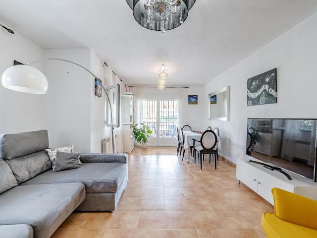 Villa en venta en Cubas De La Sagra, Urbanización Las Moreras